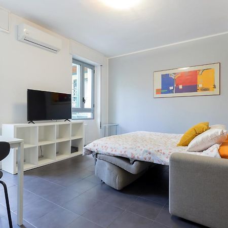 20Mins From Duomo - Renovated Apt Near City Center Apartment Милано Екстериор снимка