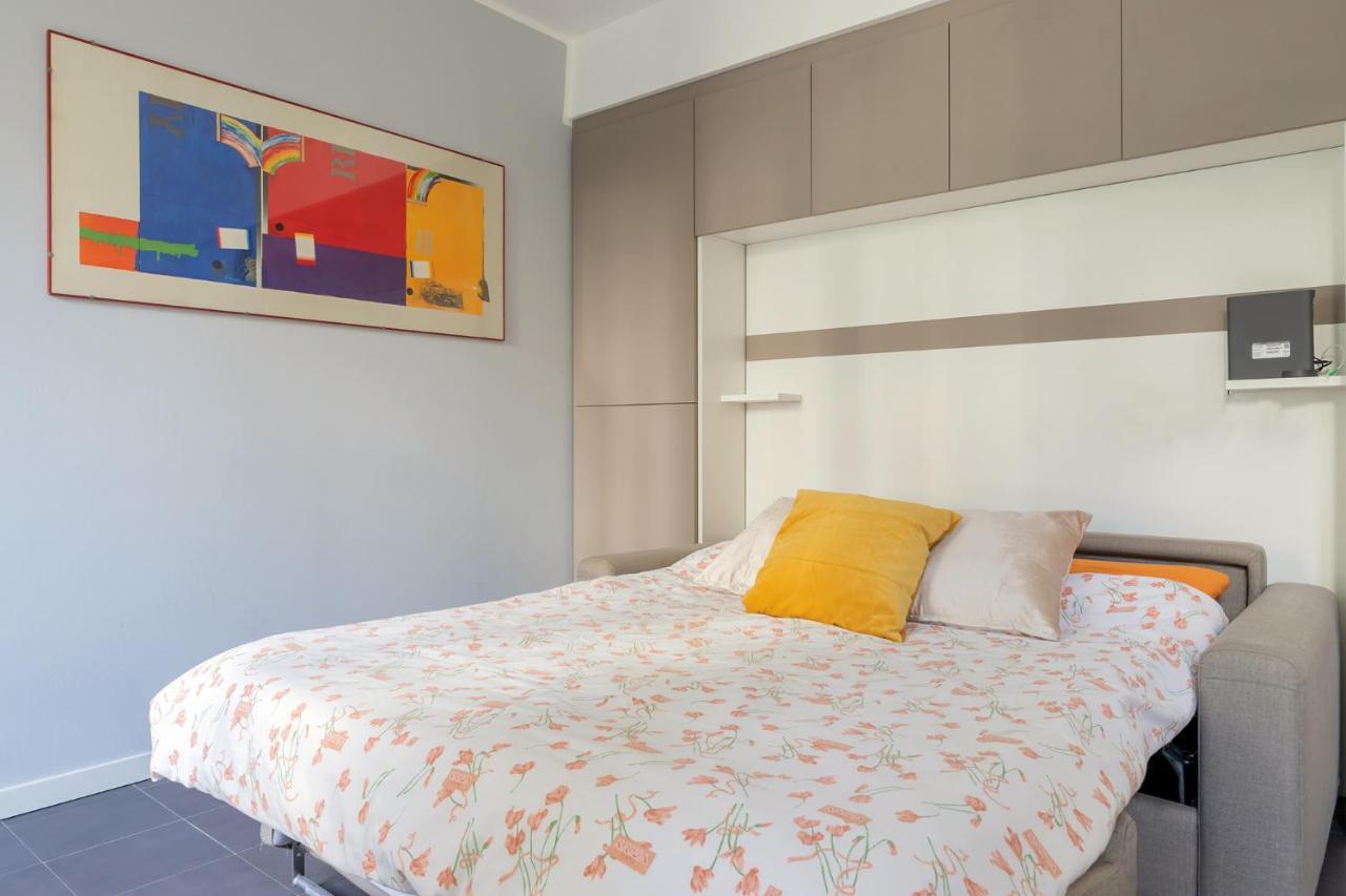 20Mins From Duomo - Renovated Apt Near City Center Apartment Милано Екстериор снимка